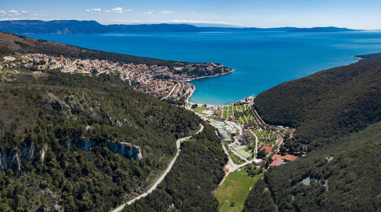 Green Luxury II With Heated Pool, Jacuzzi & Sauna Ruzici  外观 照片